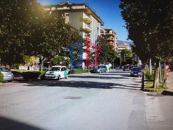 Appartamento bilocale in vendita in Via Alcide De Gasperi, Pomezia