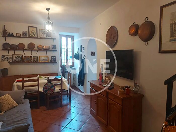 Appartamento con 6 locali in vendita in Via Don Domenico Berardinetti, Sante Marie
