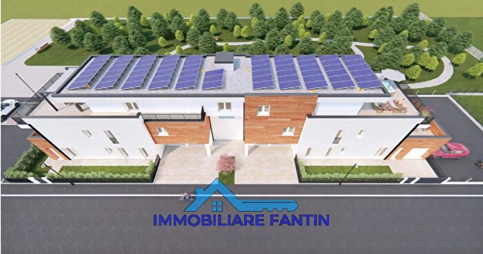 Appartamento quadrilocale in vendita in Via Ghirada, Treviso