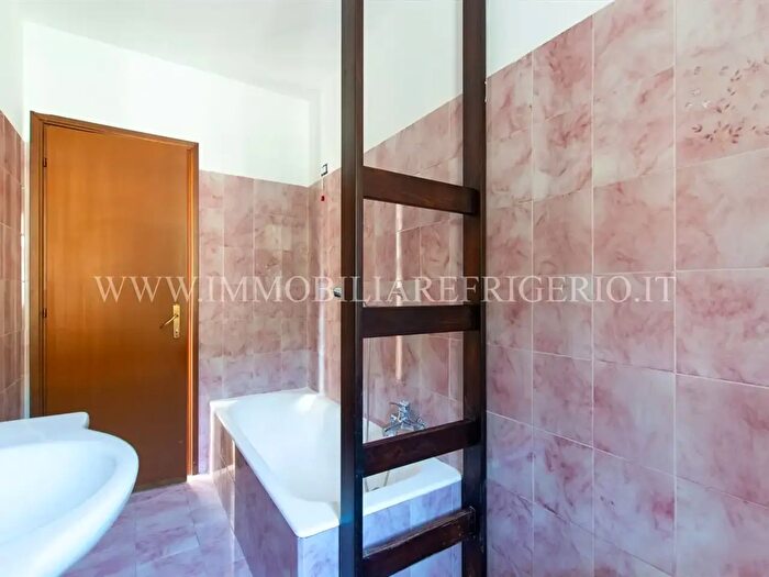 Appartamento trilocale in vendita in Via Barabello, Pontida