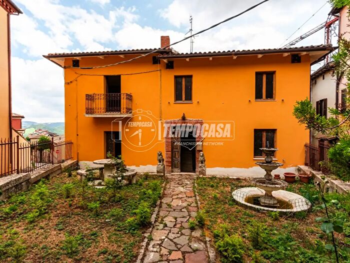 Appartamento con 5 locali in vendita in Via Medici Ansovino, Camerino