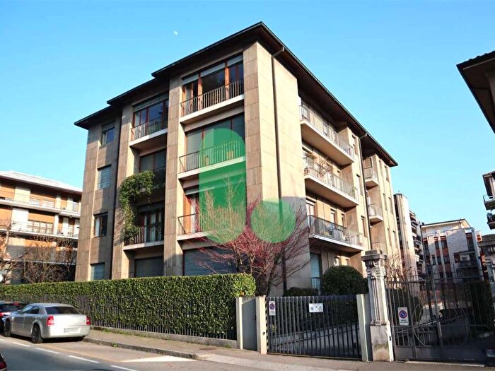 Appartamento quadrilocale in affitto in Centro, Bergamo