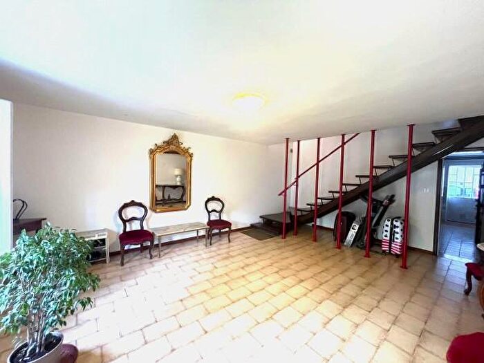 Appartamento con 6 locali in vendita in Adria