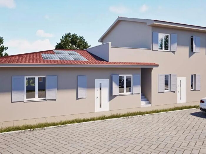 Appartamento trilocale in vendita in Ia Panoramica, Pescia