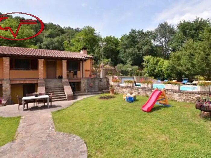 Casa con 6 locali in vendita in Via Carpognane, Terranuova Bracciolini