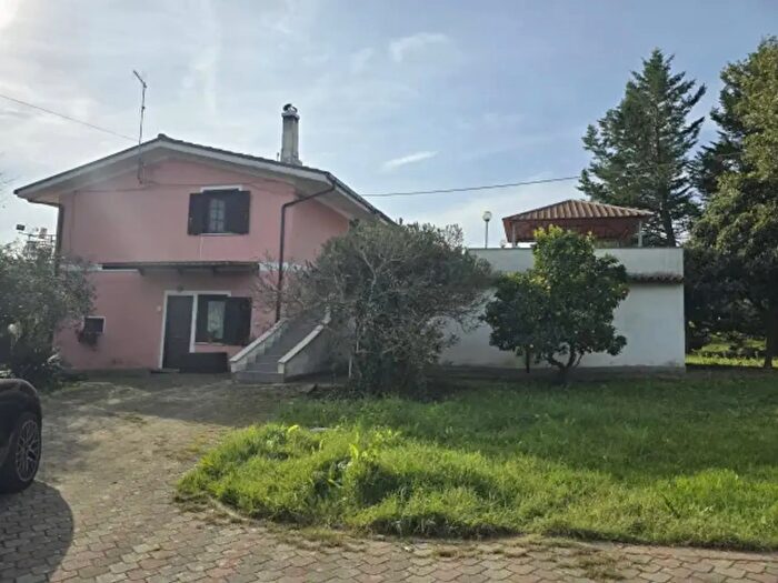 Casa con 5 locali in vendita in Via Peschieta, Ceccano