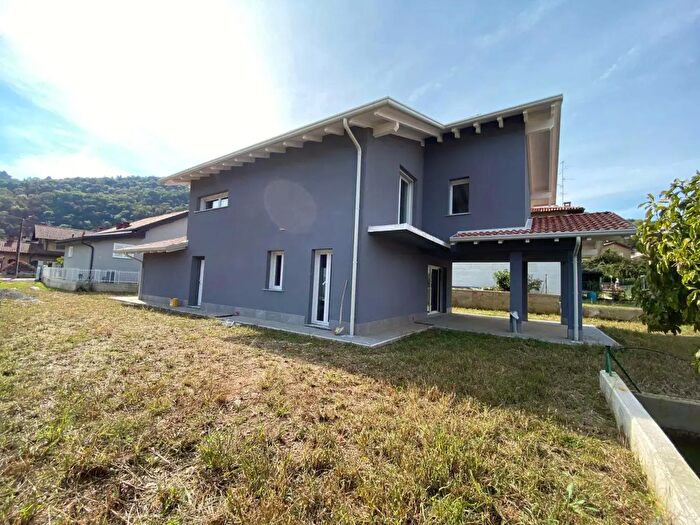 Case in Vendita e in Affitto - 2