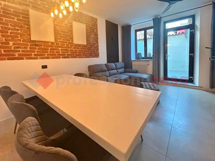Casa con 5 locali in vendita in Via XX Settembre, Arona