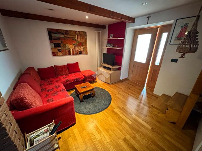 Casa trilocale in vendita in Contrà Barona, Schio