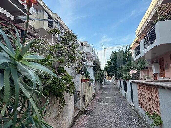 Casa trilocale in vendita in Ss Ortoliuzzo Snc, Messina