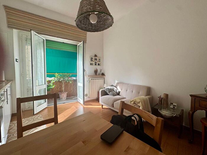 Appartamento bilocale in affitto in Via Aurelio Robino, Marassi, Genova
