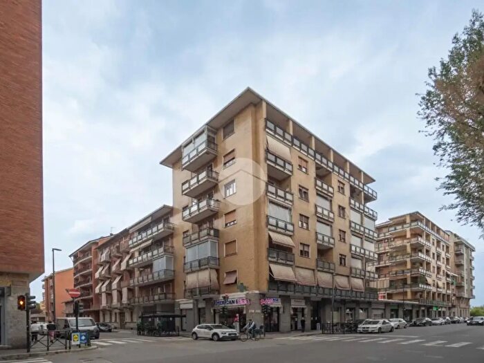 Appartamento bilocale in vendita in Via Breglio, Torino