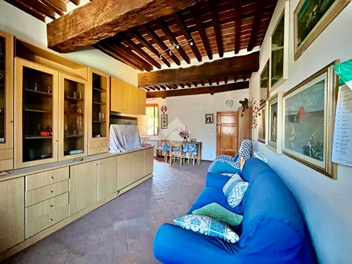 Appartamento trilocale in vendita in Via Stefano Franchi, Villa Basilica