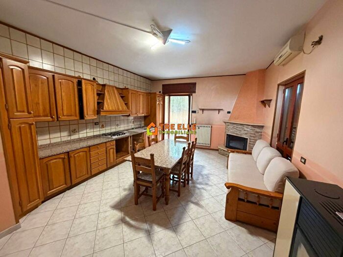 Appartamento quadrilocale in affitto in Via Masseria Cola Cola, Centro, Marigliano