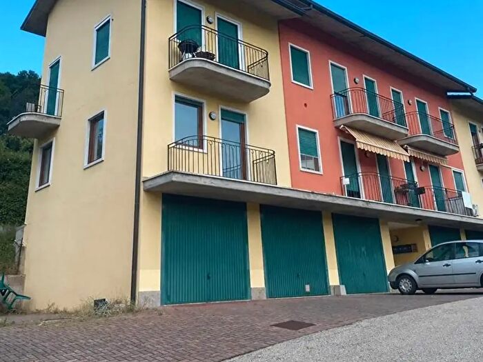 Appartamento quadrilocale in vendita in Via Sacco, Crespadoro