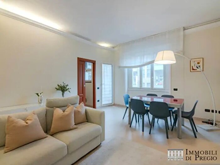 Appartamento trilocale in affitto in Via Meravigli, Milano