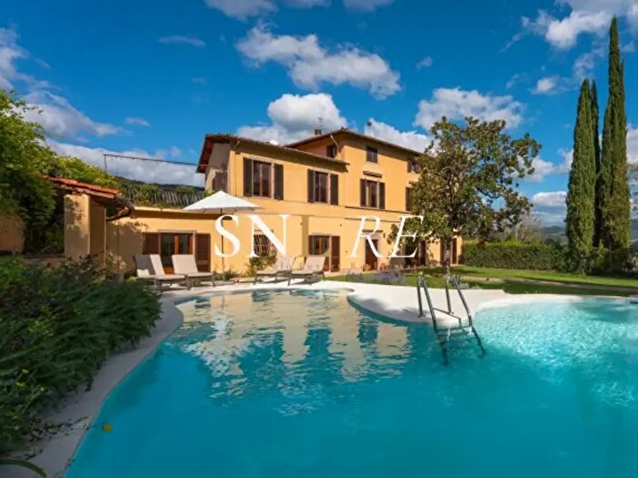 Casa con 6 locali in vendita in Via dei Bassi, Fiesole