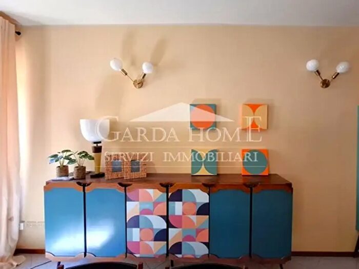 Appartamento trilocale in vendita in Piazza Matteotti, Desenzano Del Garda