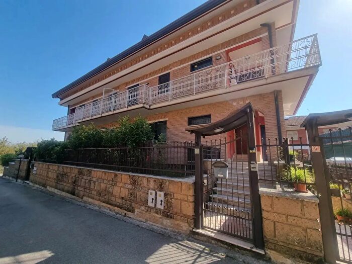Appartamento quadrilocale in vendita in Contrada Novesoldi, Atripalda