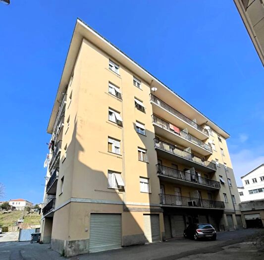 Appartamento trilocale in vendita in Via Milite Ignoto b Busalla, Busalla