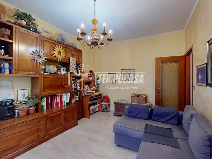 Appartamento quadrilocale in vendita in Via Tonale, Torino