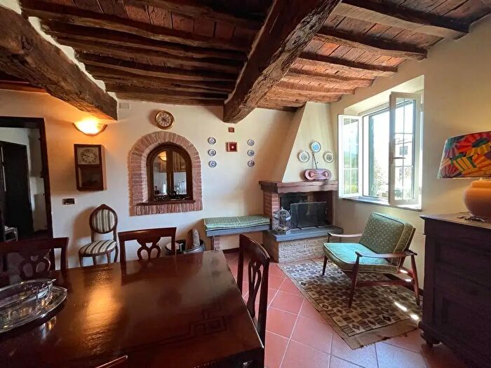 Casa con 10 locali in vendita in Via Morandi, Castelfranco Di Sotto