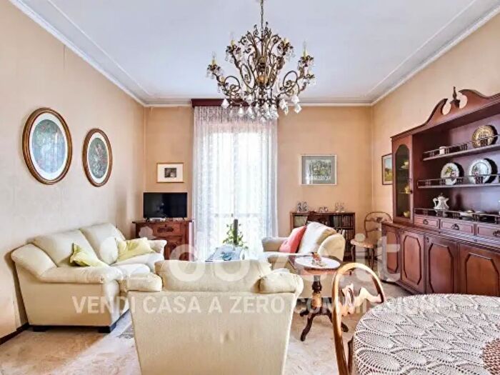 Appartamento trilocale in vendita in Via Ernesto Pasquali, Piacenza