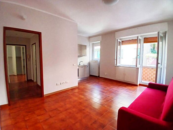 Appartamento bilocale in affitto in Via Cristoforo Gluck, Cascina dei Pomi, Milano