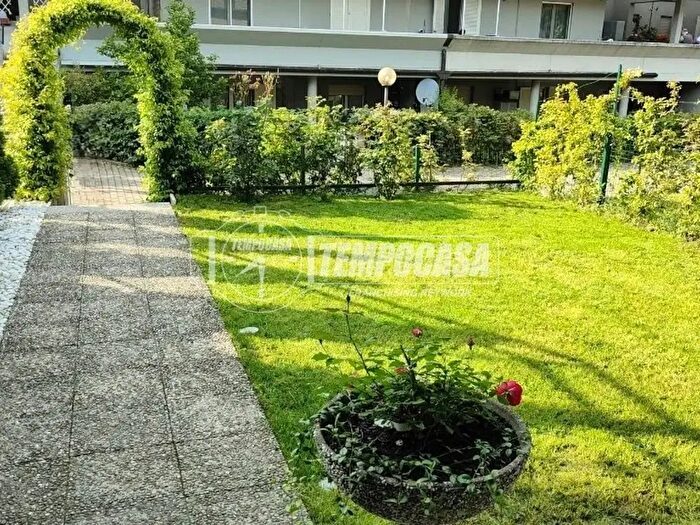 Appartamento trilocale in vendita in Via Michelangelo, Fino Mornasco