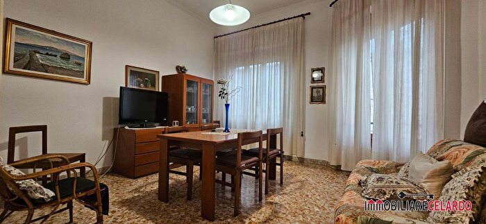 Appartamento con 6 locali in vendita in Colle Di Val DElsa