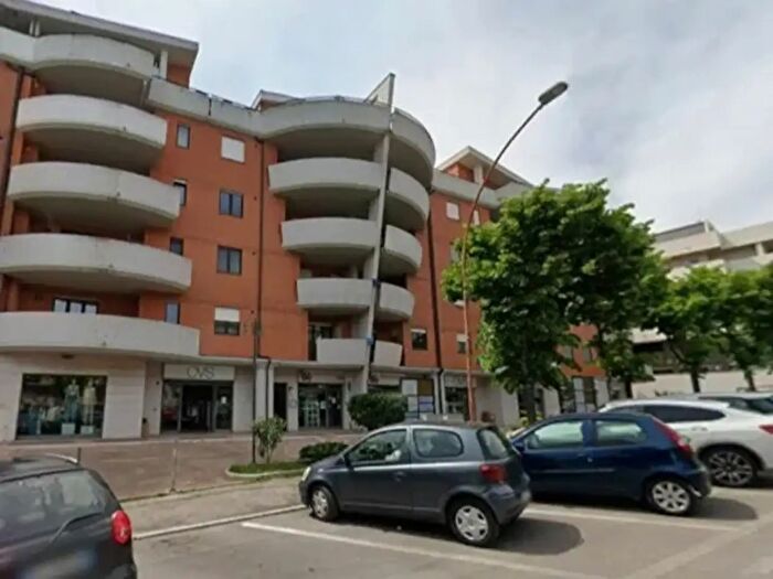 Appartamento con 5 locali in vendita in Via Giulio Cesare, Vasto