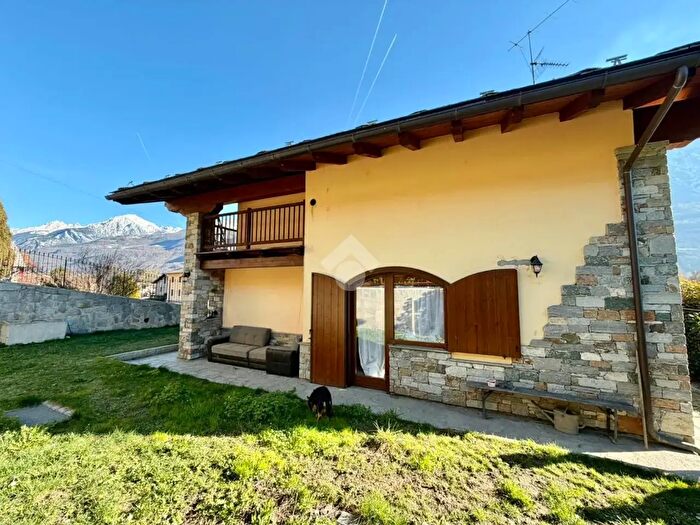 Case in Vendita e in Affitto - 2