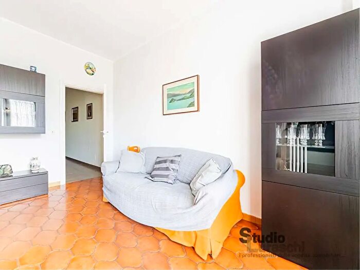 Appartamento trilocale in vendita in Via Don Luigi Sturzo, Molteno