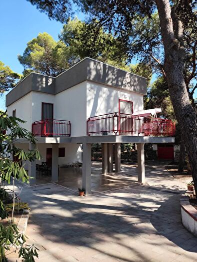 Casa con 6 locali in vendita in Via Piantata Tarantofalo, Massafra