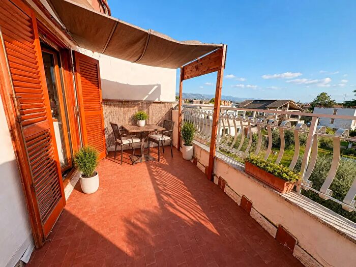 Appartamento quadrilocale in vendita in Via Trilussa, Tivoli