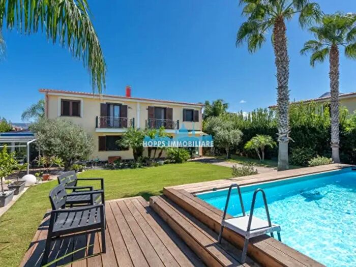 Casa con 6 locali in vendita in Via del Pistacchio, Carini