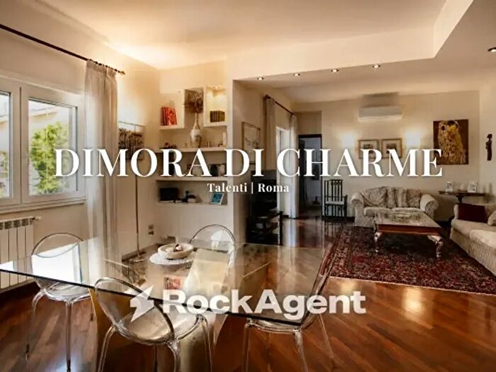Appartamento con 5 locali in vendita in Via Francesco d'Ovidio, Roma