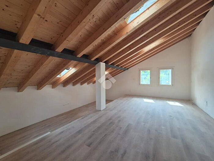 Appartamento trilocale in vendita in Via Montegrappa, Salzano