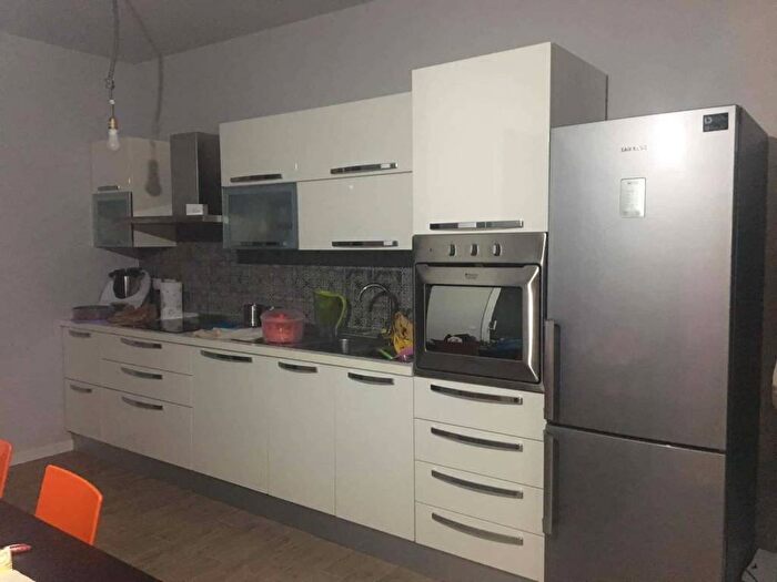 Appartamento trilocale in affitto in Via Ettore Ciccotti, Affori, Milano