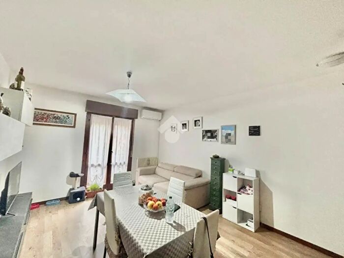 Appartamento bilocale in vendita in Via Piazza Carlo Alberto dalla Chiesa, Cornuda