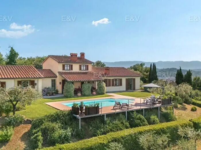 Casa con 6 locali in vendita in Via delle Ville, Terranuova Bracciolini