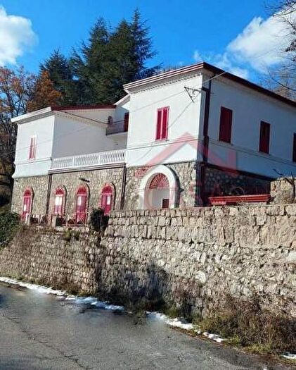 Casa con 6 locali in vendita in Strada Provinciale, Malito