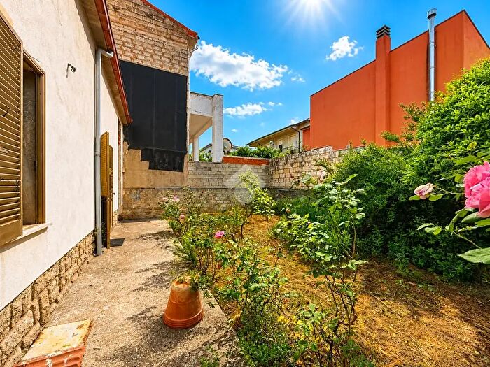 Casa quadrilocale in vendita in Via Salvatore Satta, Sorso