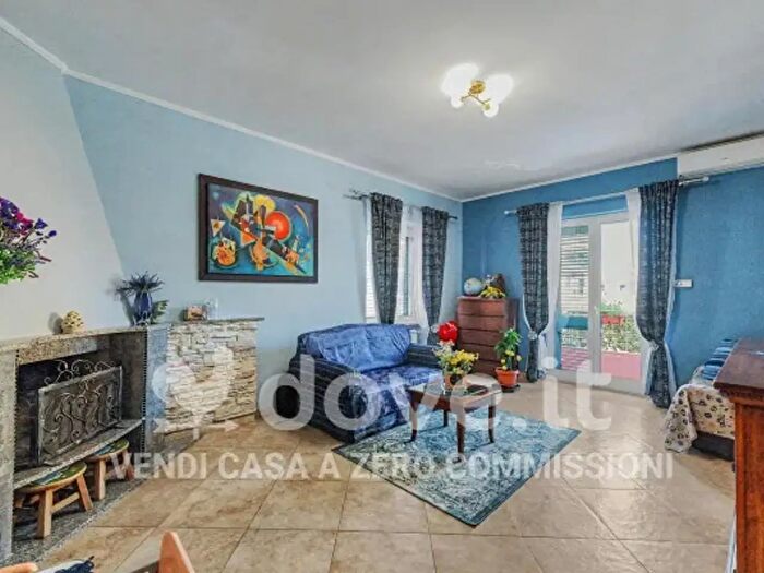 Appartamento trilocale in vendita in Via Lago della Regina, Tivoli