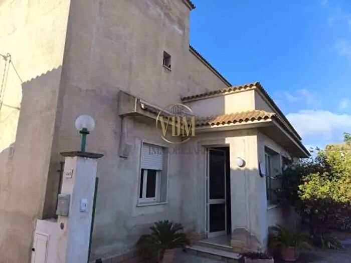 Casa con 6 locali in vendita in Marsala