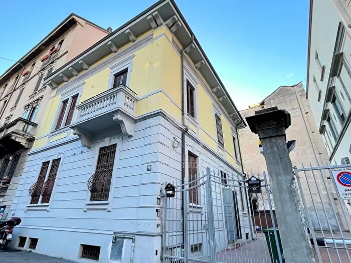 Appartamento monolocale in affitto in Via Canzio, Milano