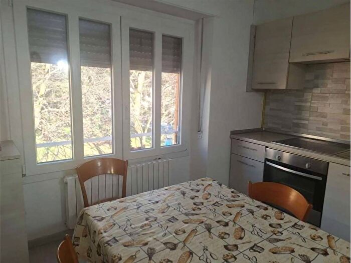 Appartamento bilocale in affitto in Via Cesare Battisti, Centro, Carate Brianza