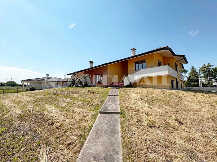 Casa con 16 locali in vendita in Sp, Morsano Al Tagliamento
