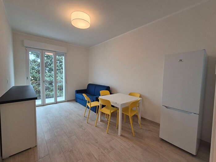 Appartamento bilocale in affitto in Via Novembre, Centro, Scandicci