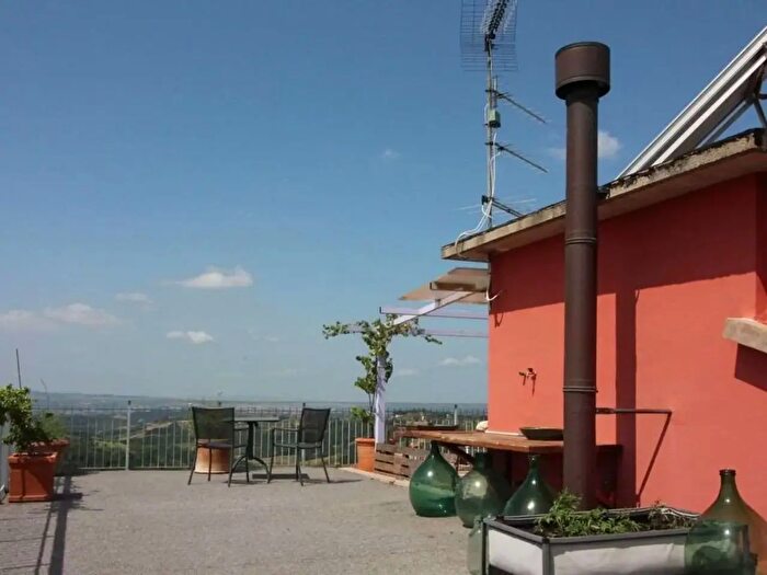 Appartamento quadrilocale in vendita in Via Bassi, Montespertoli